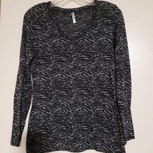 DNA Sport, Women's, long sleeve, large, sheer, V-neck top